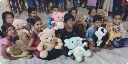 kids with teddy bears